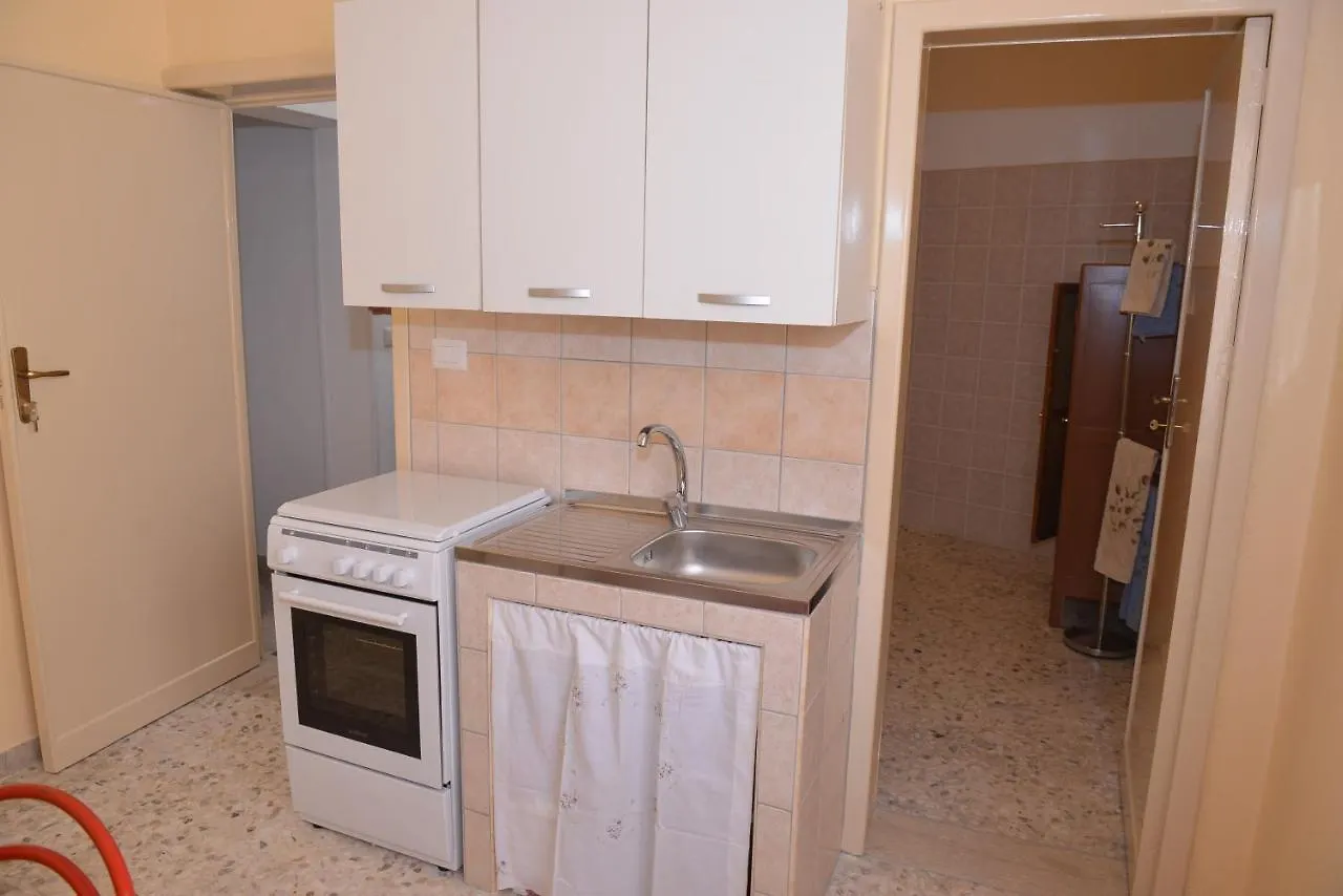La Finestra Sul Cortile Da Alberto Apartment Avola Italy